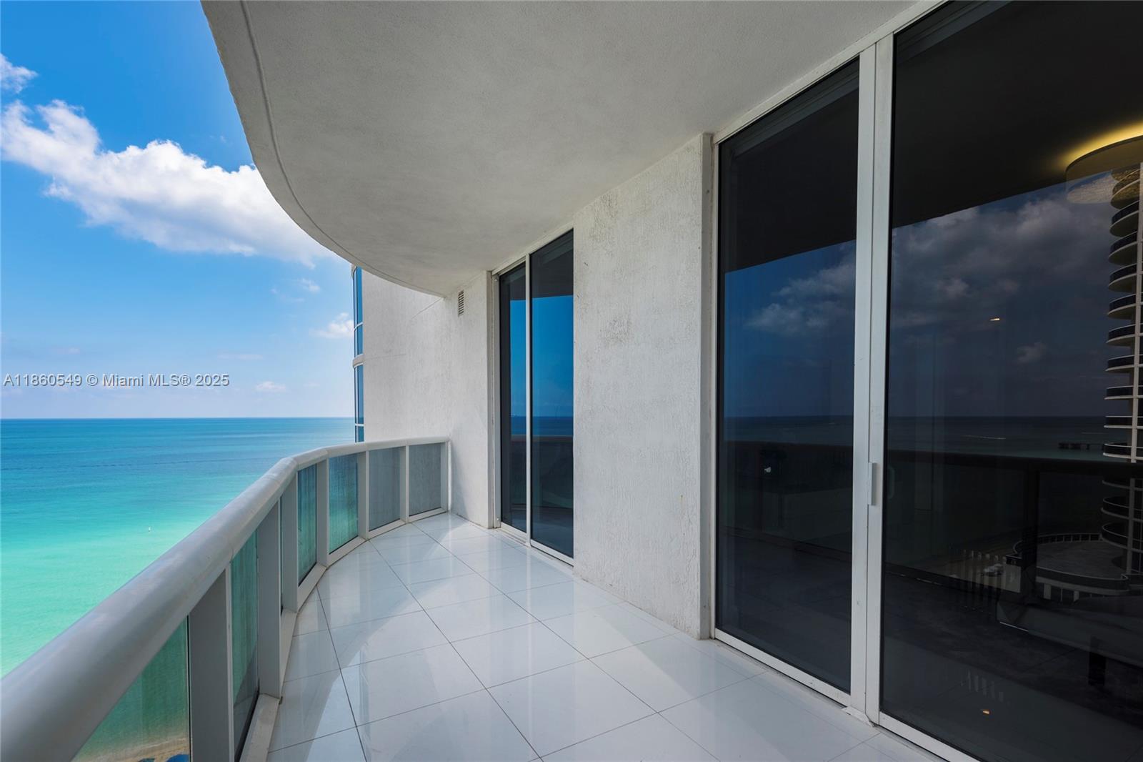 See details 1102 3 / 4 1974 sq. ft. $ 2025-08-18 0 Photo