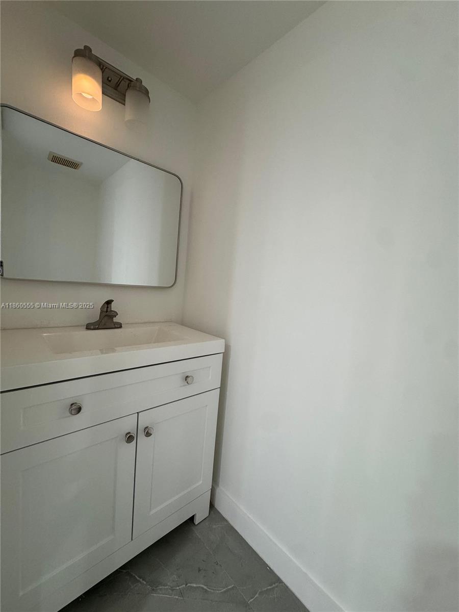 Photo of 2318 7th St  (2318), Hallandale Beach, Florida, 33009 - 