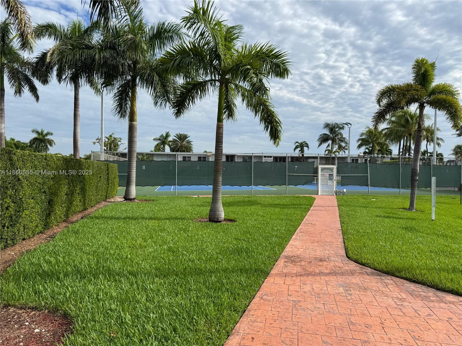 Photo of 2318 7th St  (2318), Hallandale Beach, Florida, 33009 - 