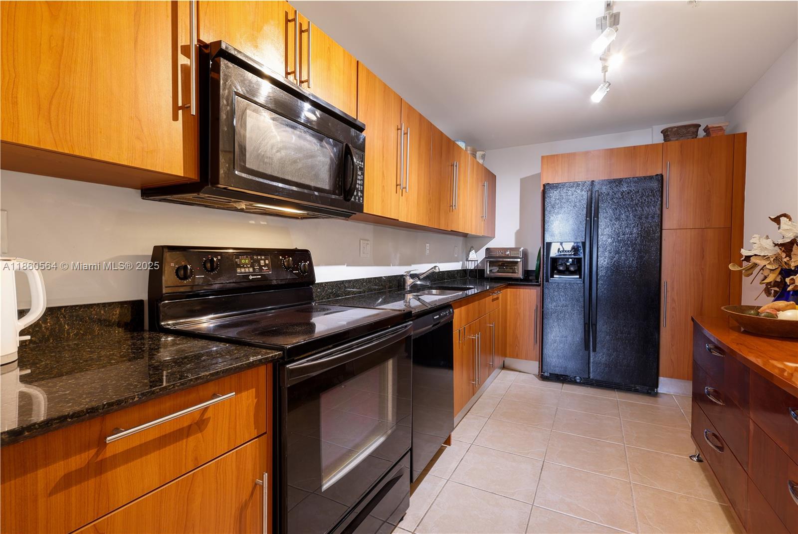 Photo of 3001 Ocean Dr  #443, Hollywood, Florida, 33019 - 