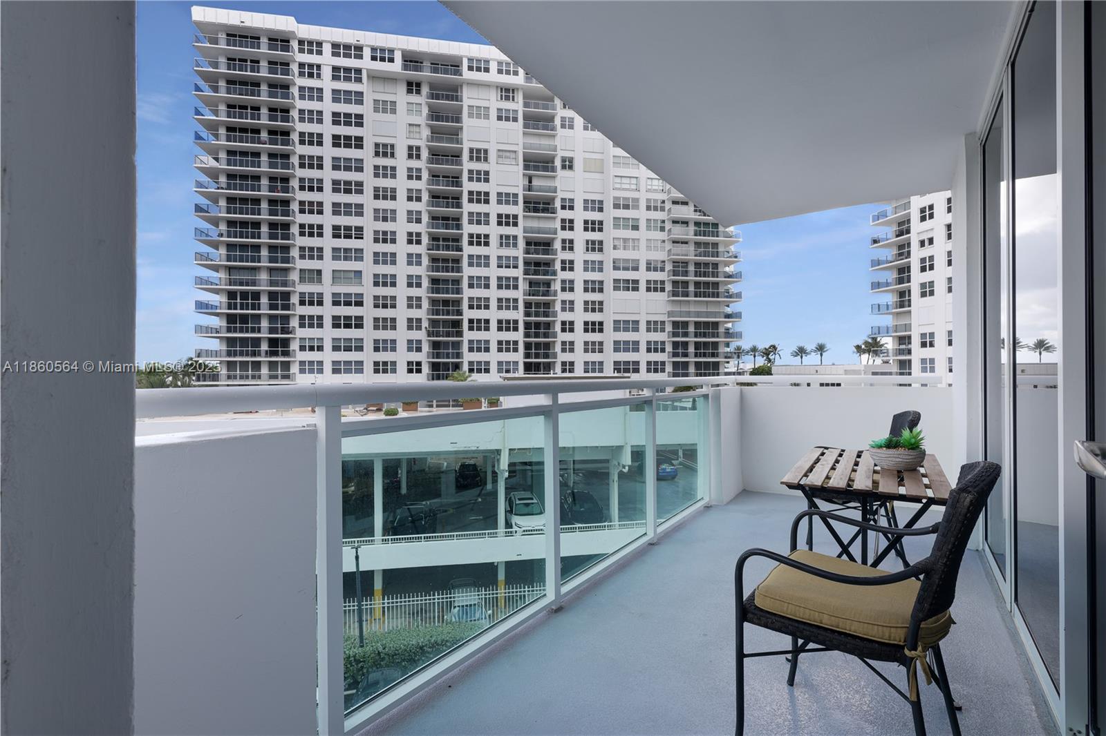 Photo of 3001 Ocean Dr  #443, Hollywood, Florida, 33019 - 