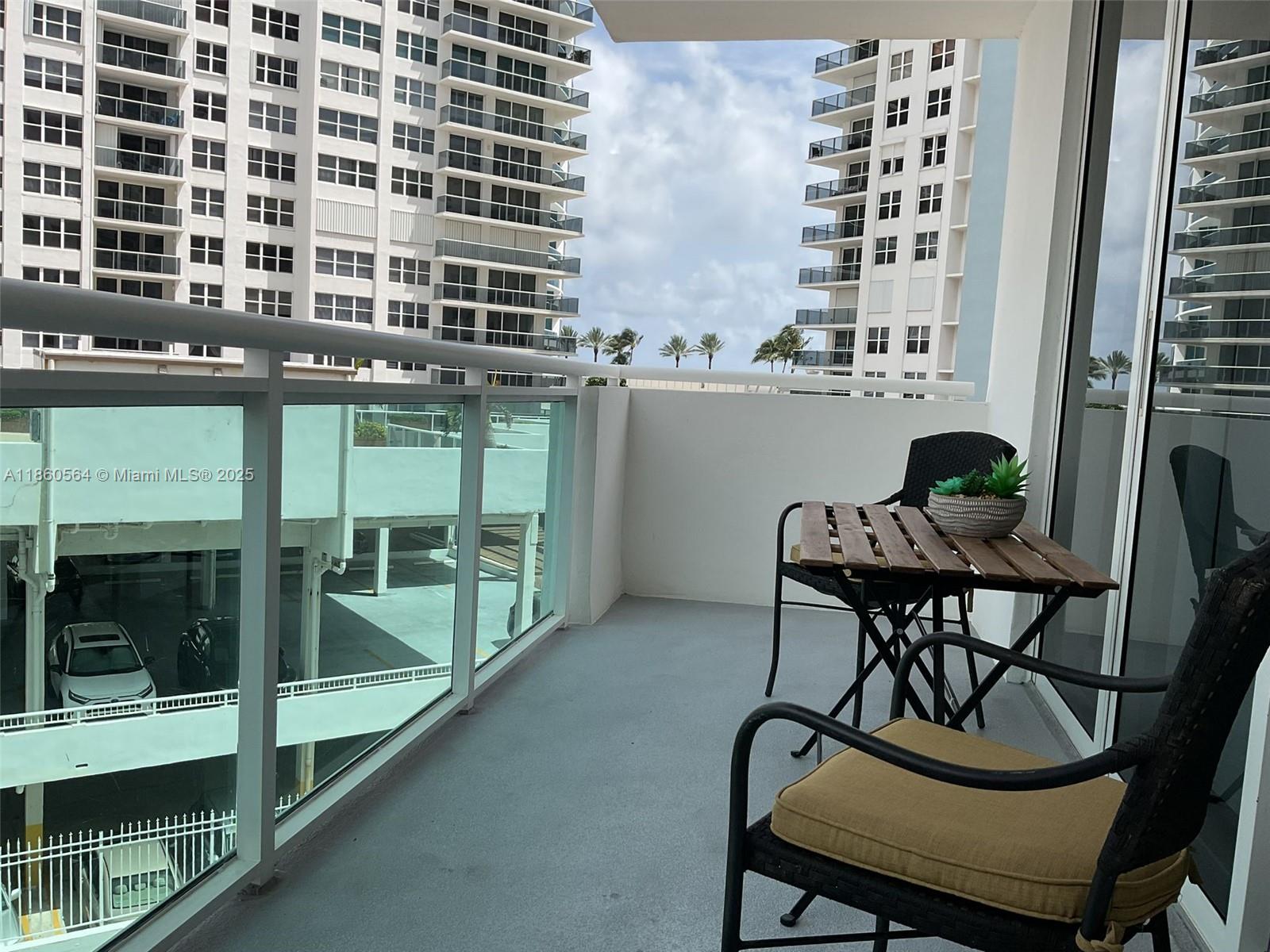 Photo of 3001 Ocean Dr  #443, Hollywood, Florida, 33019 - 