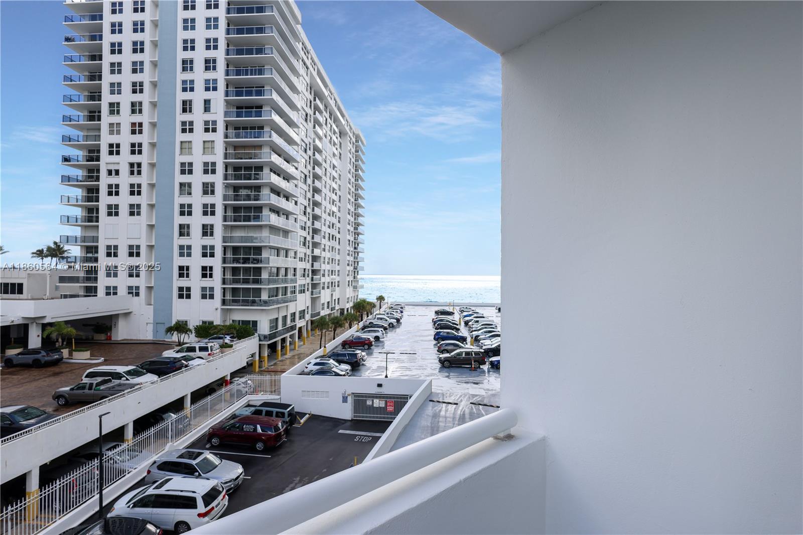 Photo of 3001 Ocean Dr  #443, Hollywood, Florida, 33019 - 