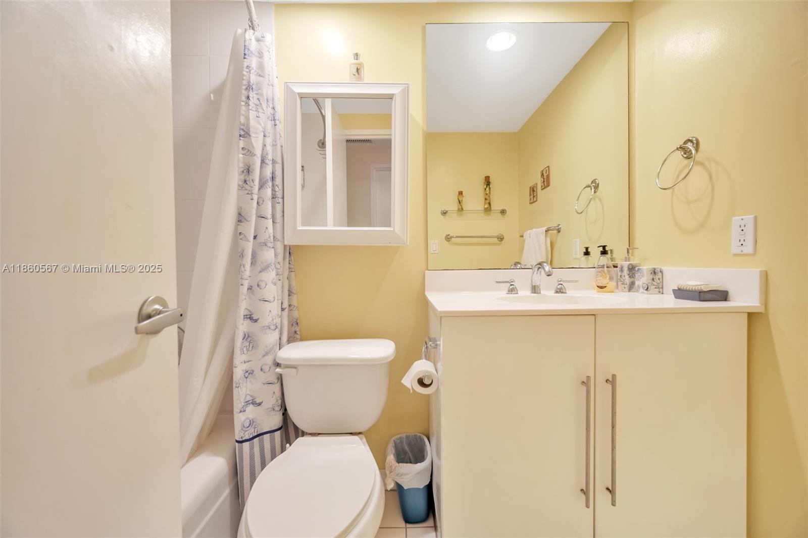 Photo of 3001 Ocean Dr  #403, Hollywood, Florida, 33019 - 