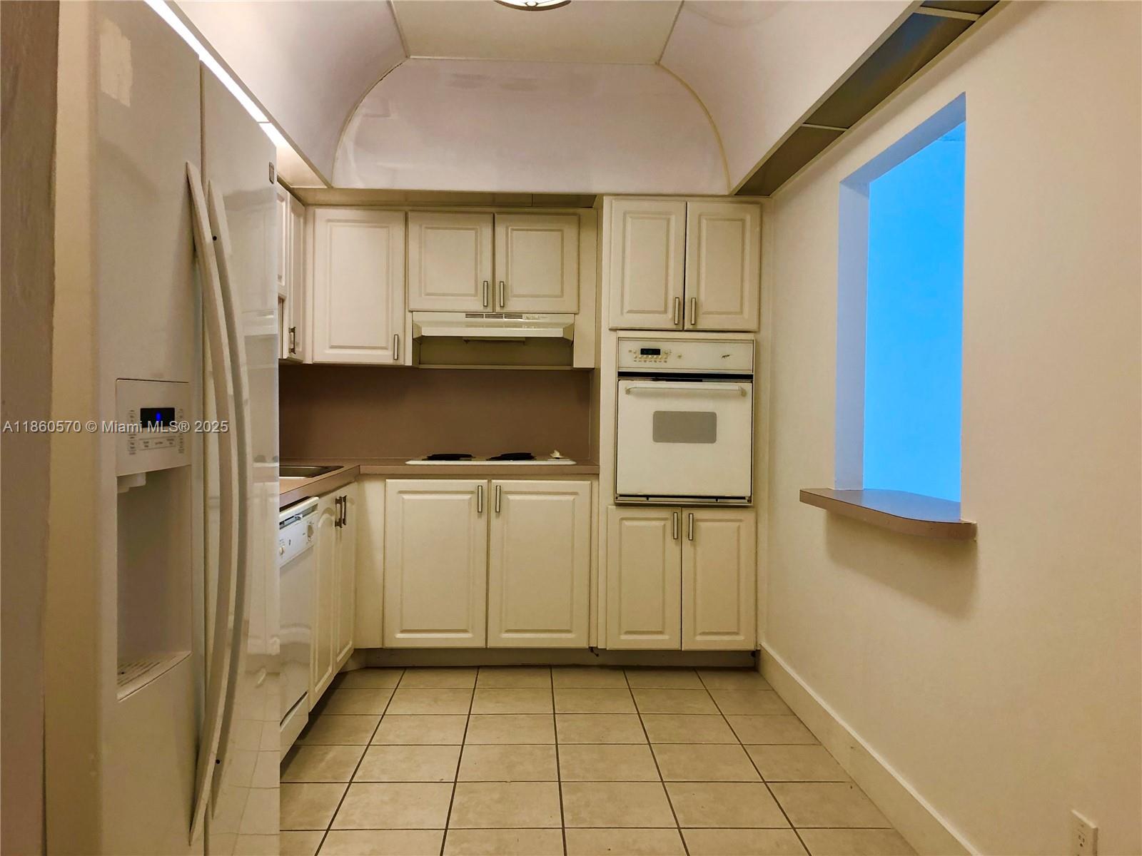Photo of 19390 Collins Ave  #724, Sunny Isles Beach, Florida, 33160 - 