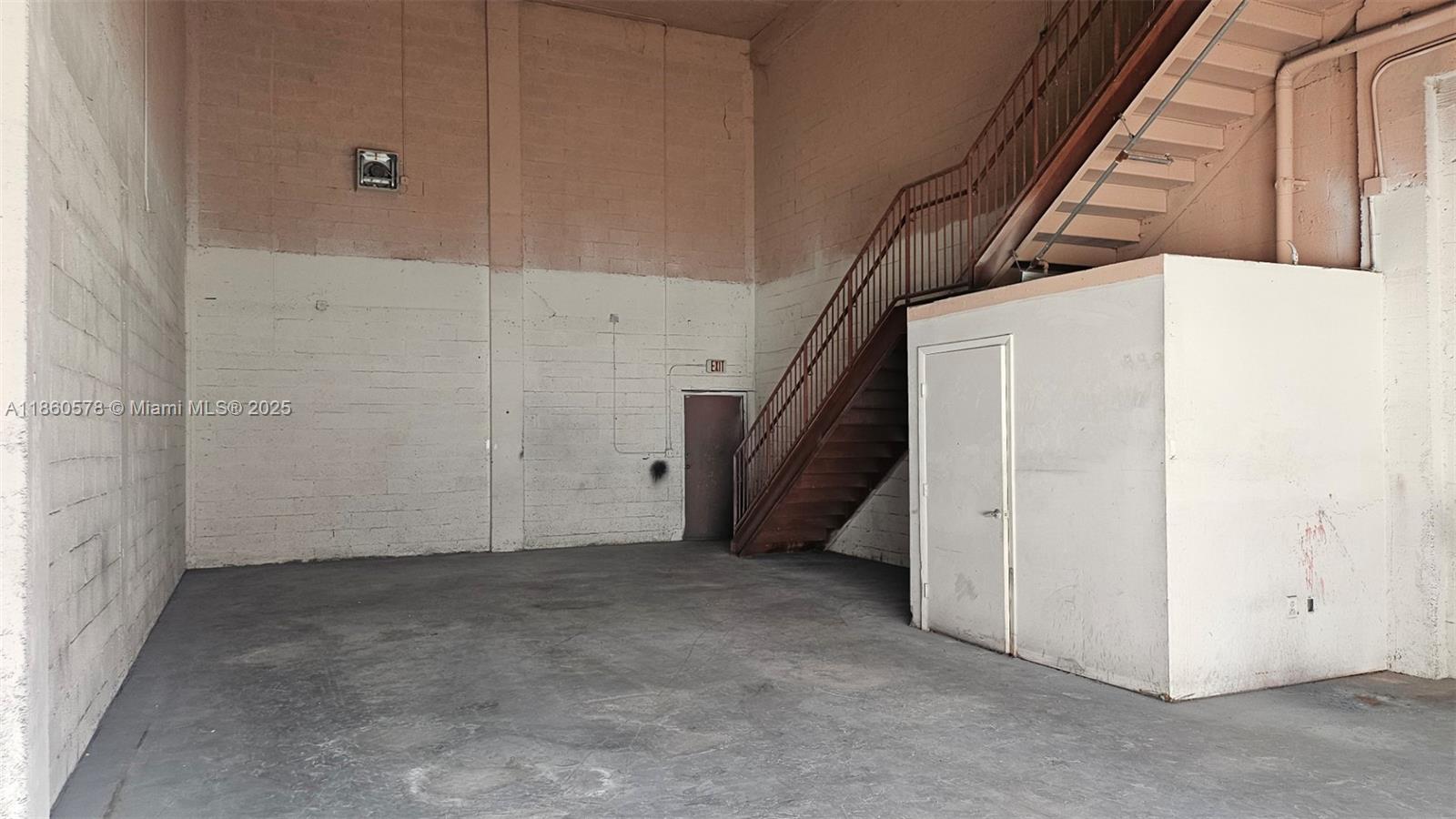 Ver detalles 10G / sq. ft. $ 2025-08-18 0 foto