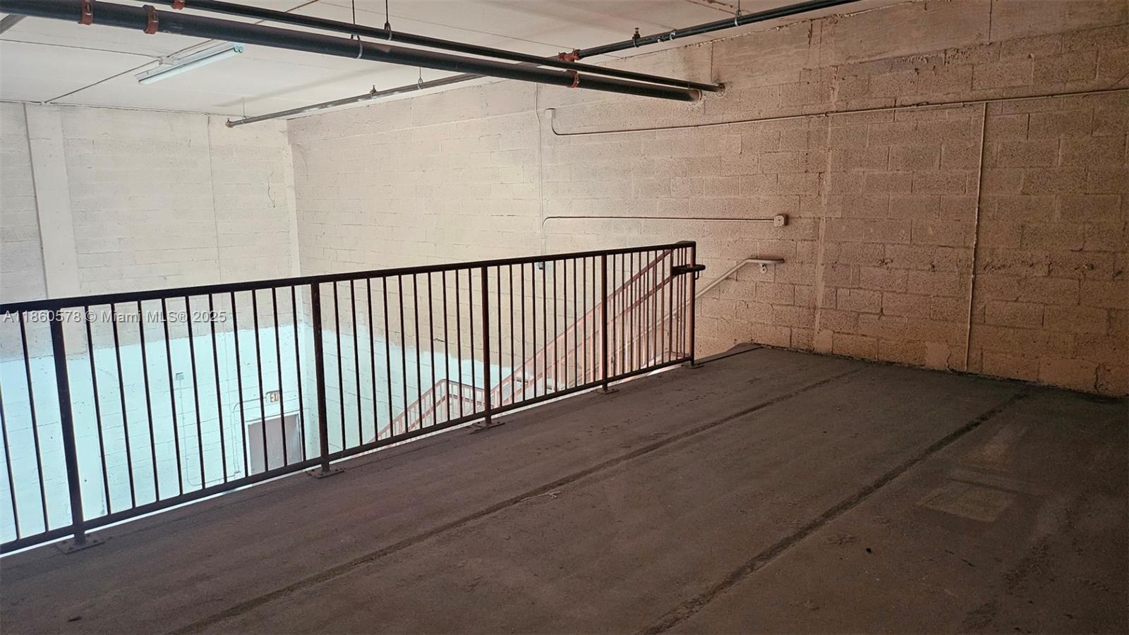 Ver detalles 10G / sq. ft. $ 2025-08-18 0 foto