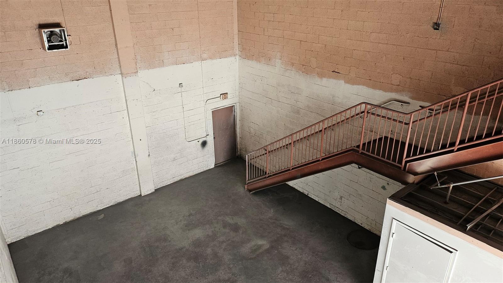 Ver detalles 10G / sq. ft. $ 2025-08-18 0 foto