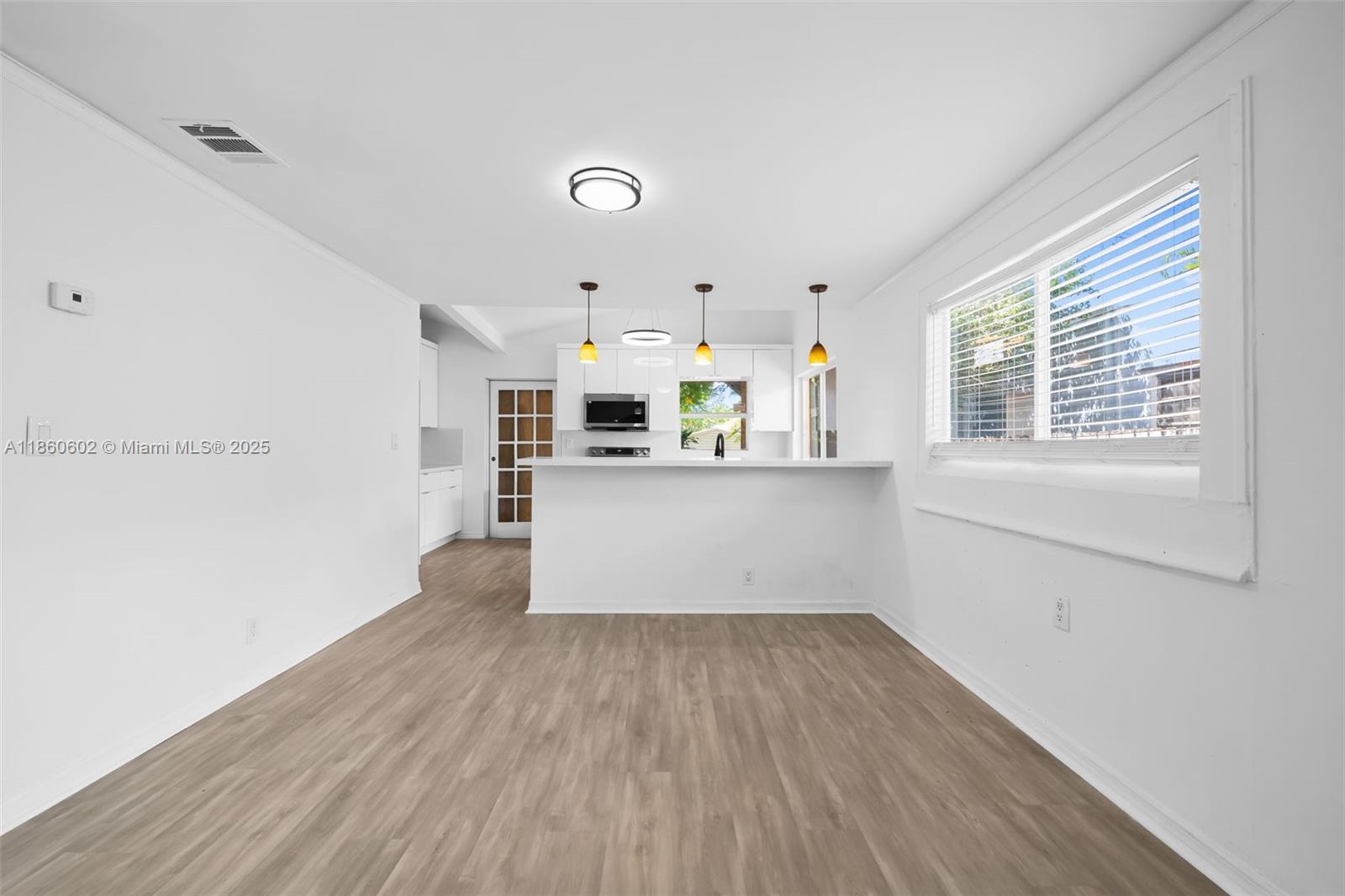 Ver detalles 1640 2 / 1 1024 sq. ft. $ 2025-08-18 0 foto