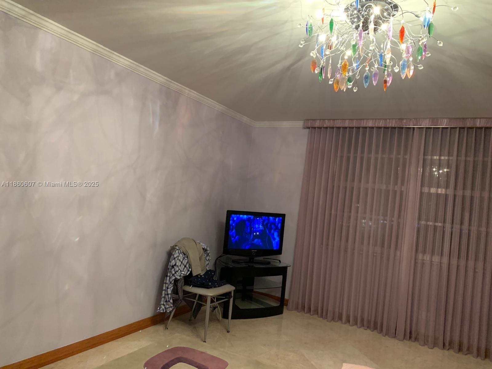 1904 3 / 3 1890 sq. ft. $ 2025-08-18 0 Photo