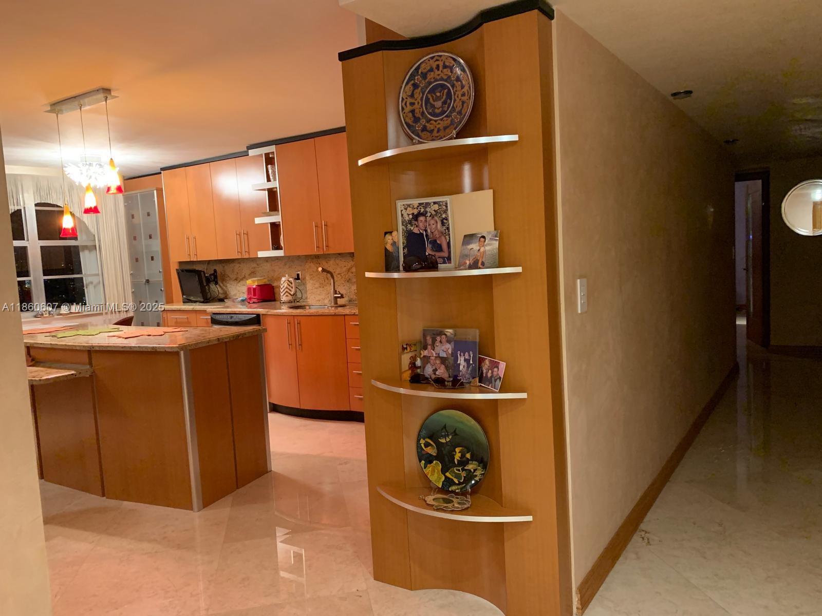 1904 3 / 3 1890 sq. ft. $ 2025-08-18 0 Photo