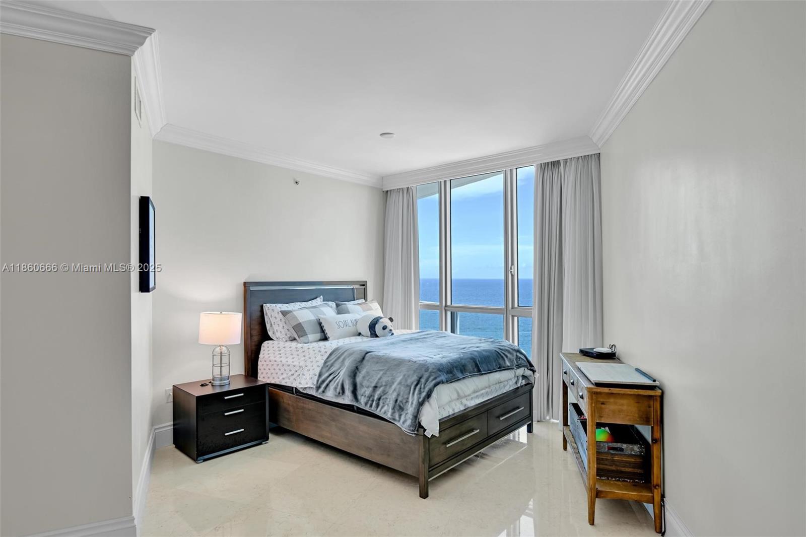 Photo of 3101 Ocean Dr  #2807, Hollywood, Florida, 33019 - 