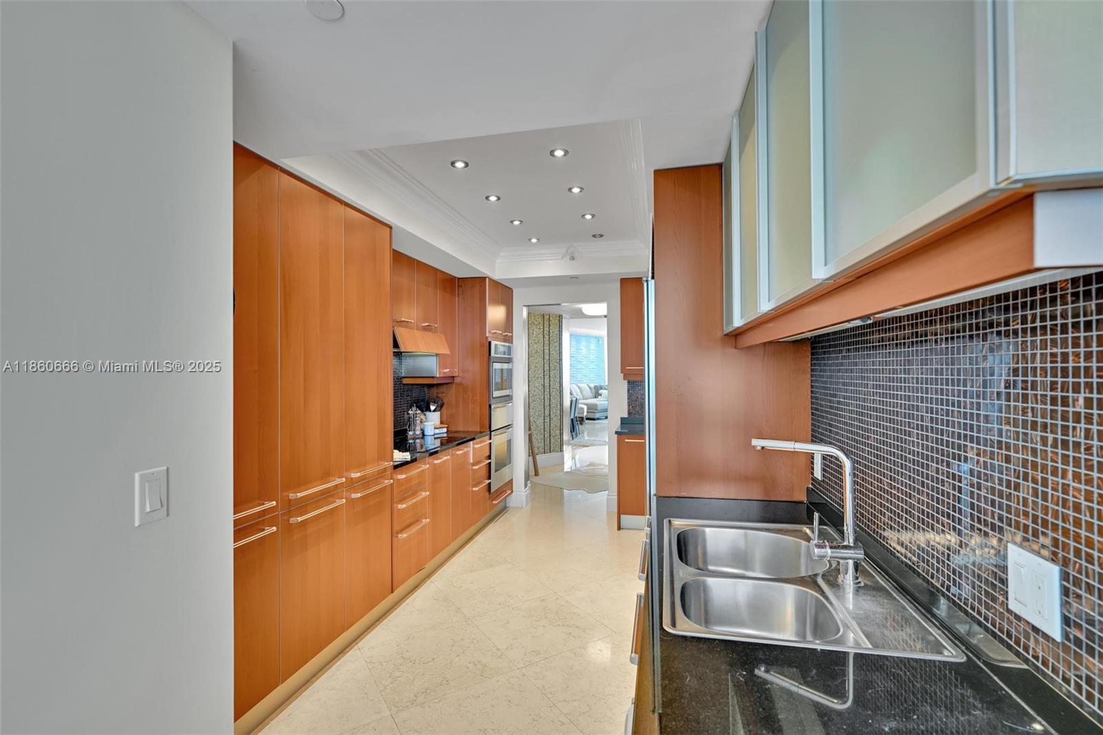 Photo of 3101 Ocean Dr  #2807, Hollywood, Florida, 33019 - 