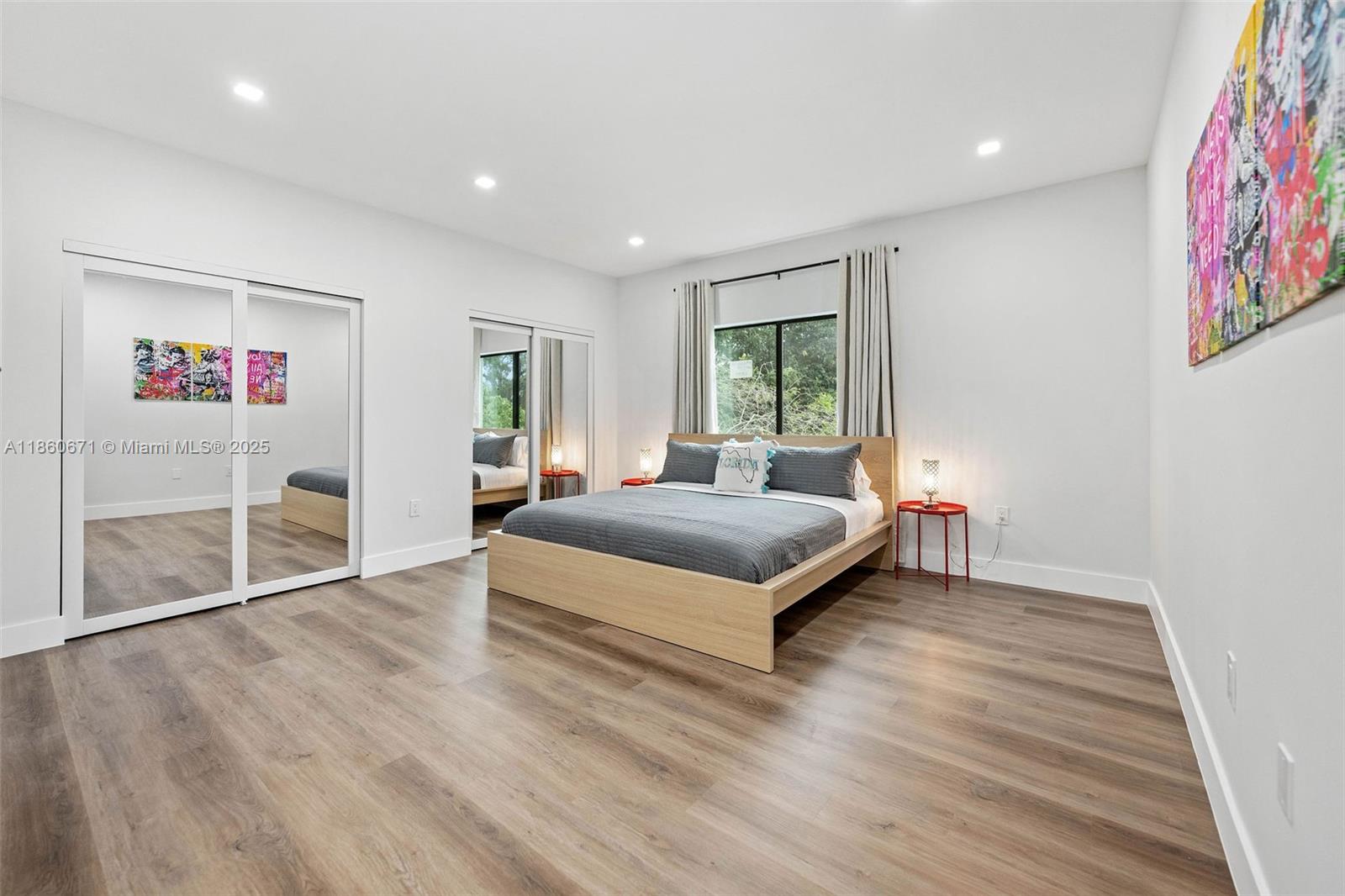 See details / 4900 sq. ft. $ 2025-08-18 0 Photo