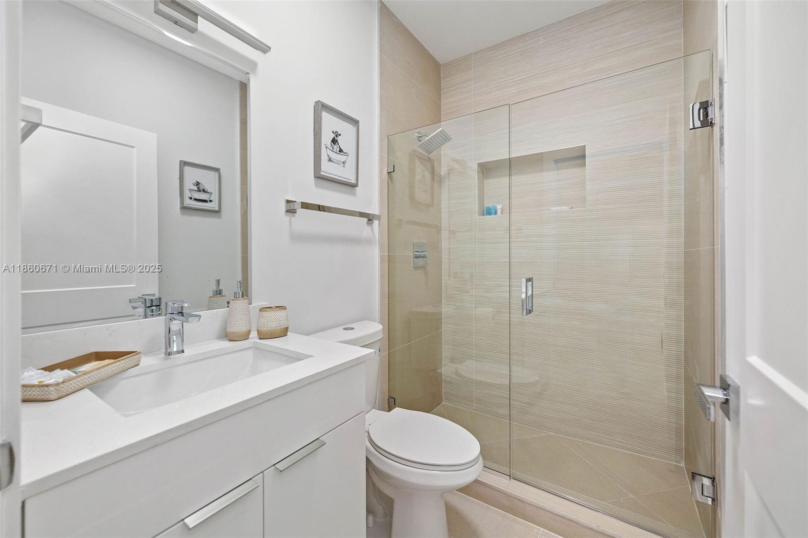 See details / 4900 sq. ft. $ 2025-08-18 0 Photo