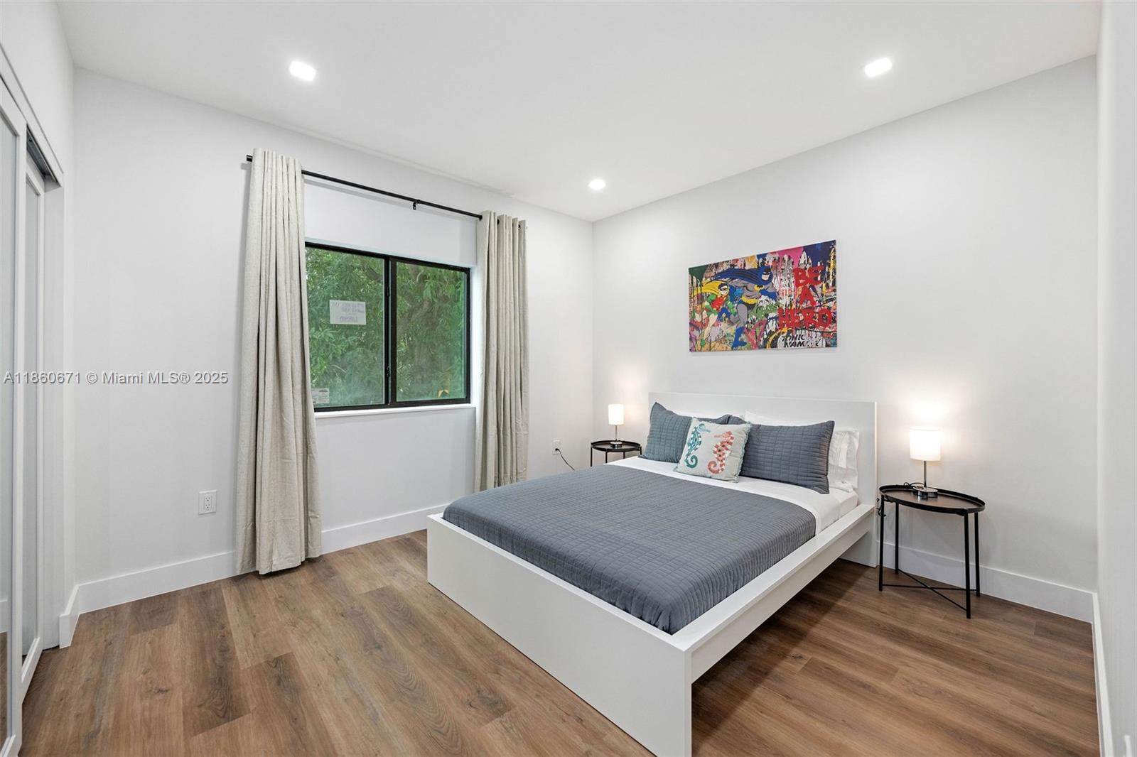 See details / 4900 sq. ft. $ 2025-08-18 0 Photo