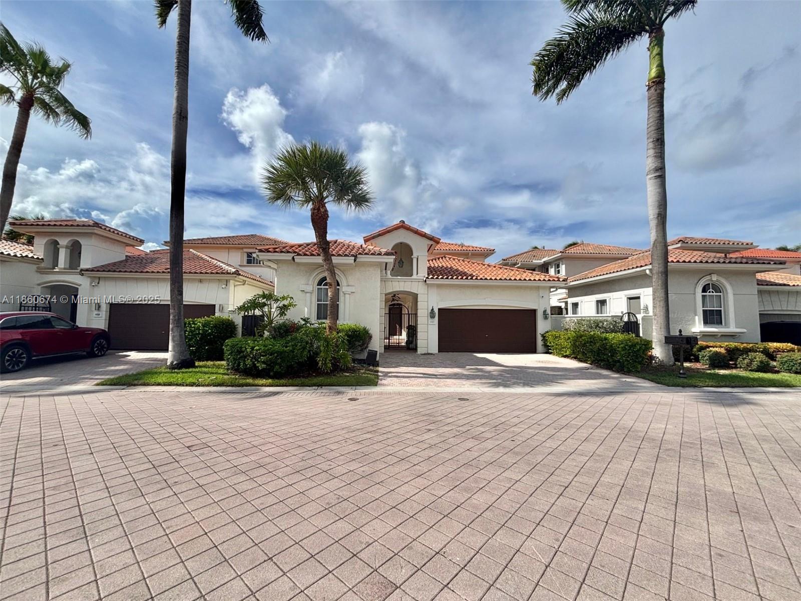 Photo of 1141 Waterside Ln (1141), Hollywood, Florida, 33019 -