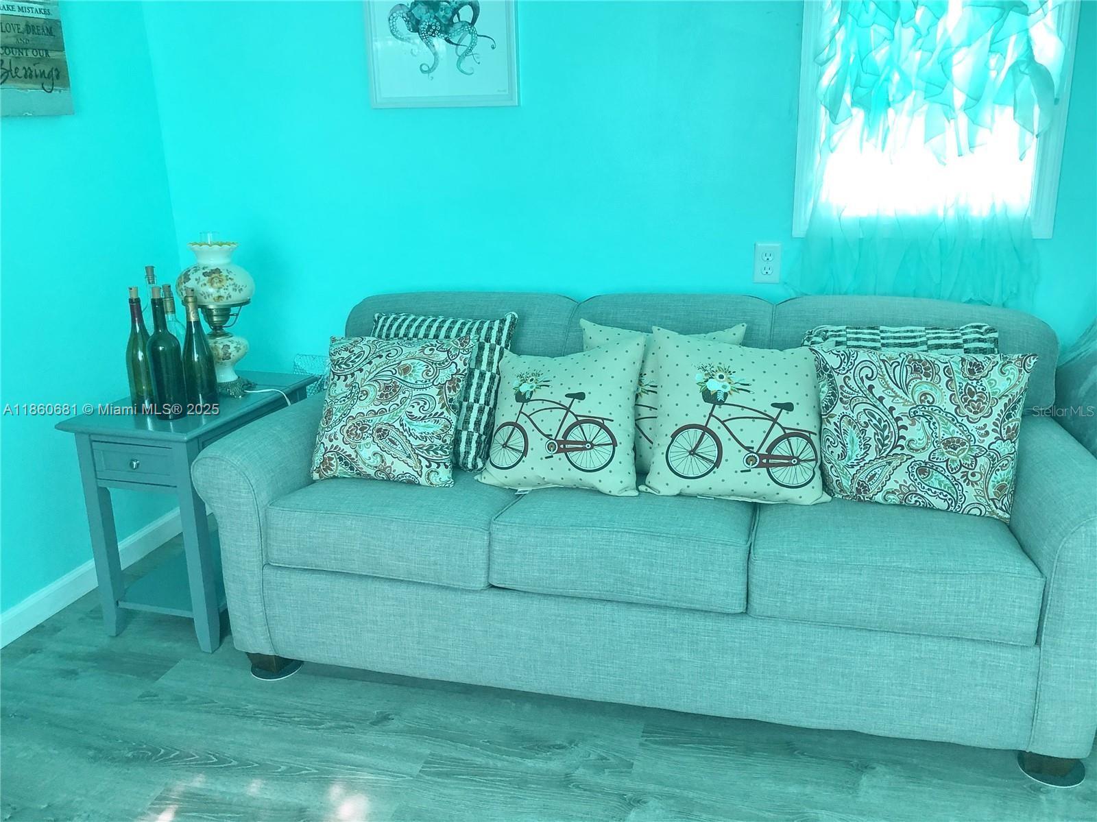 Ver detalles / sq. ft. $ 2025-08-18 0 foto