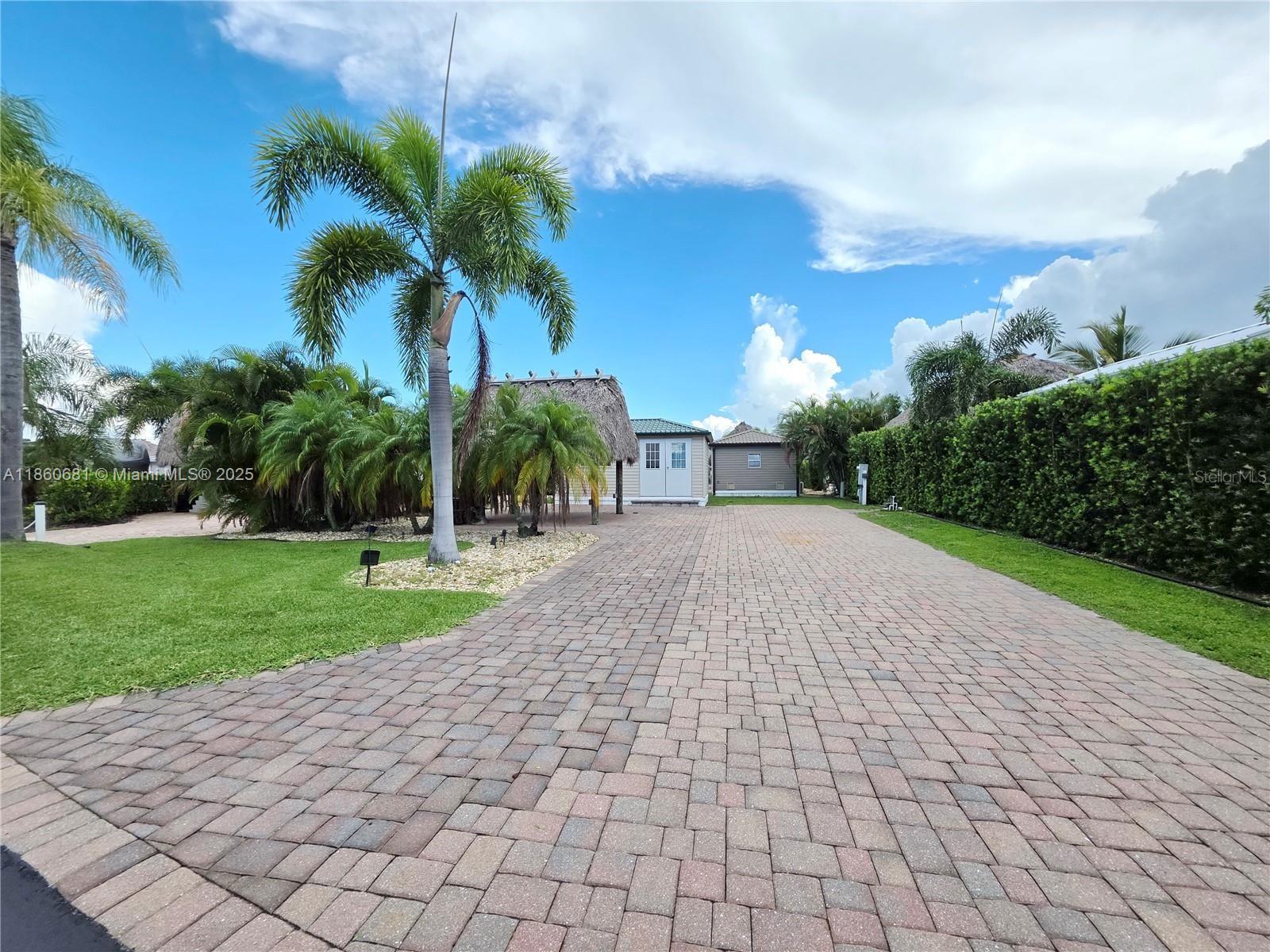 Ver detalles / sq. ft. $ 2025-08-18 0 foto