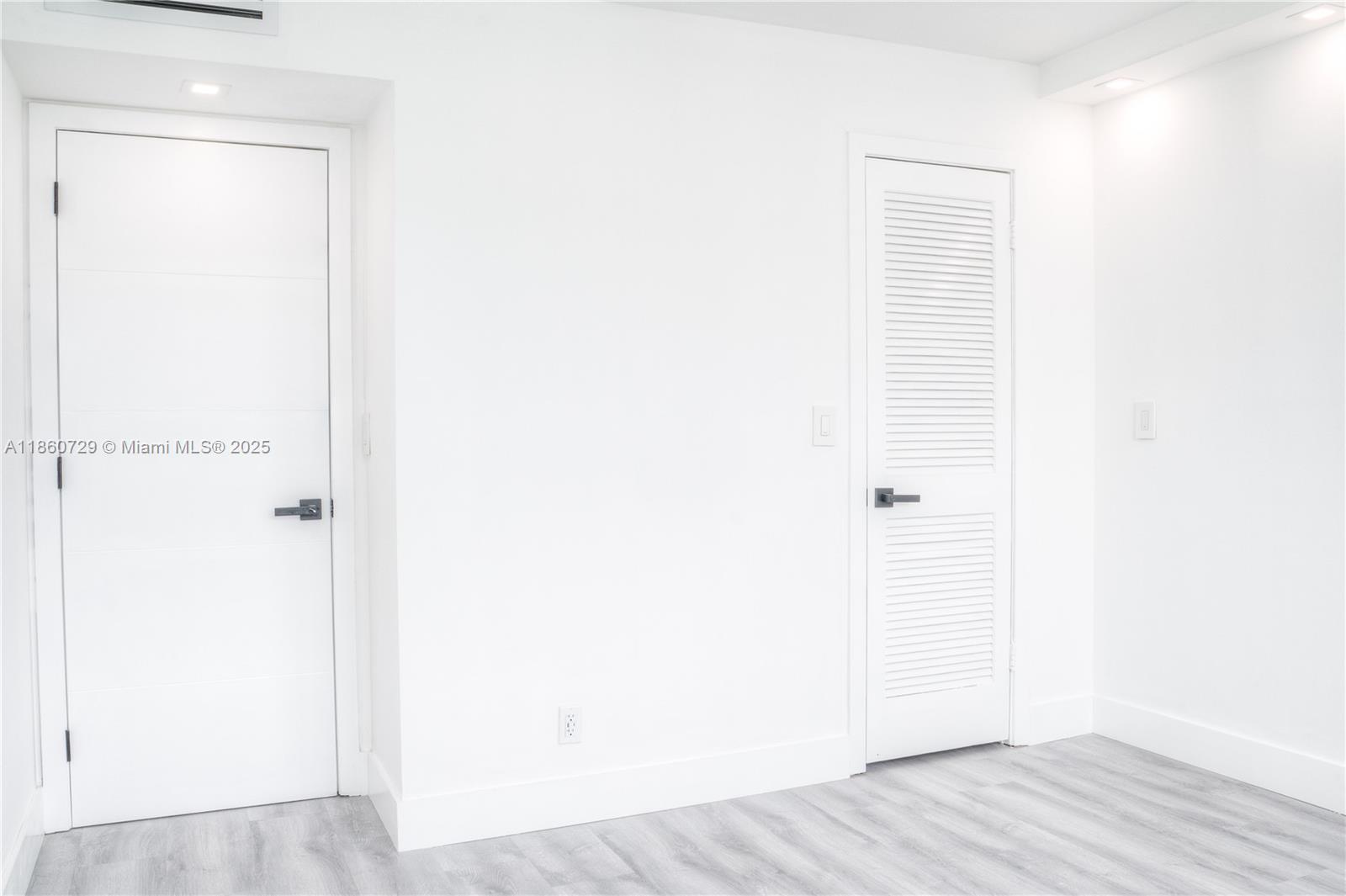 Photo of 1410 Ocean Dr  #1406, Hollywood, Florida, 33019 - 