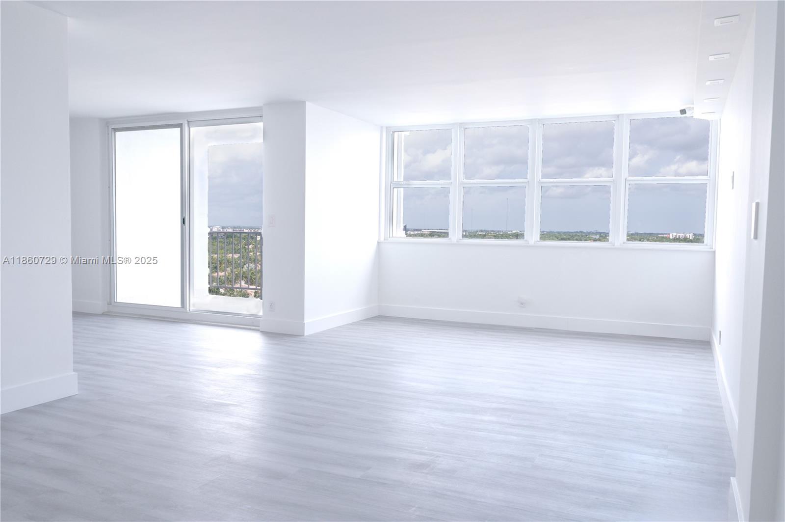 Photo of 1410 Ocean Dr  #1406, Hollywood, Florida, 33019 - 