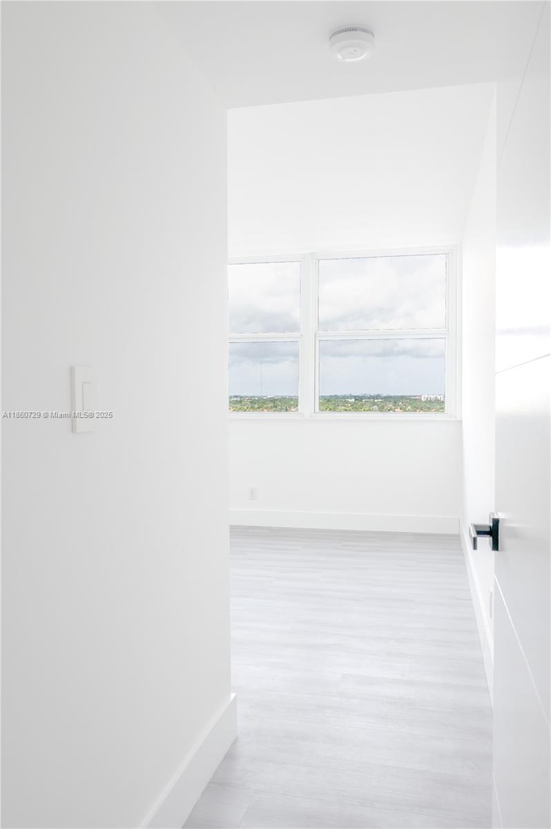 Photo of 1410 Ocean Dr  #1406, Hollywood, Florida, 33019 - 