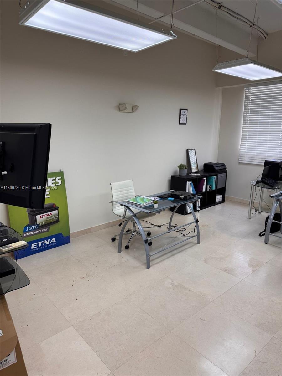 Ver detalles 313 / sq. ft. $ 2025-08-18 0 foto