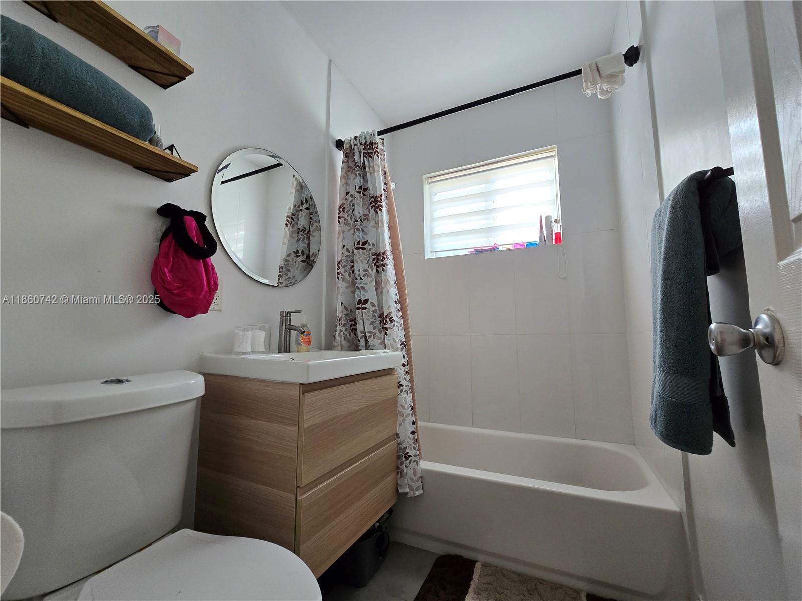 See details / 1656 sq. ft. $ 2025-08-18 0 Photo