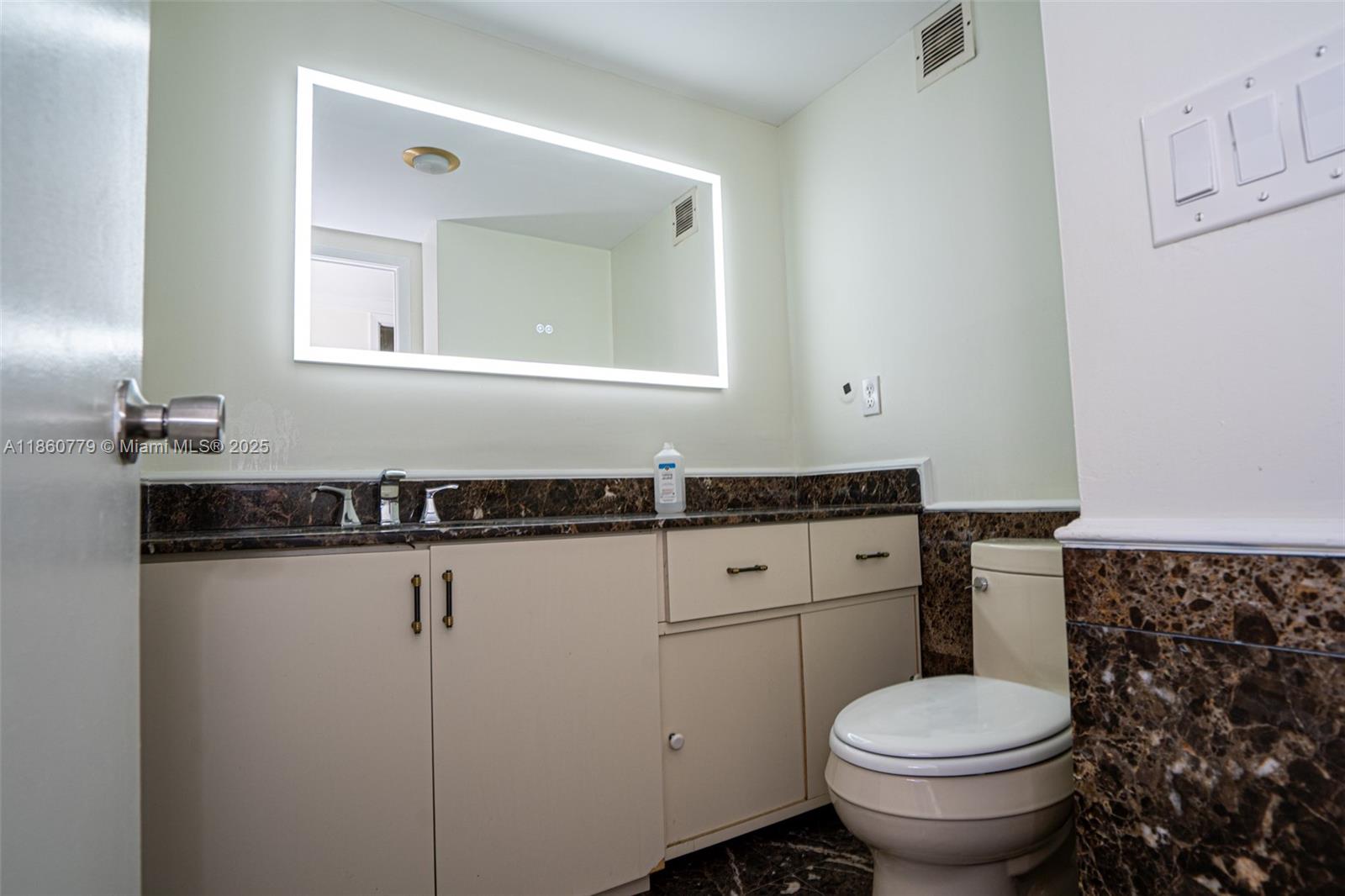 Photo of 2500 Parkview Dr #616, Hallandale Beach, Florida, 33009 -