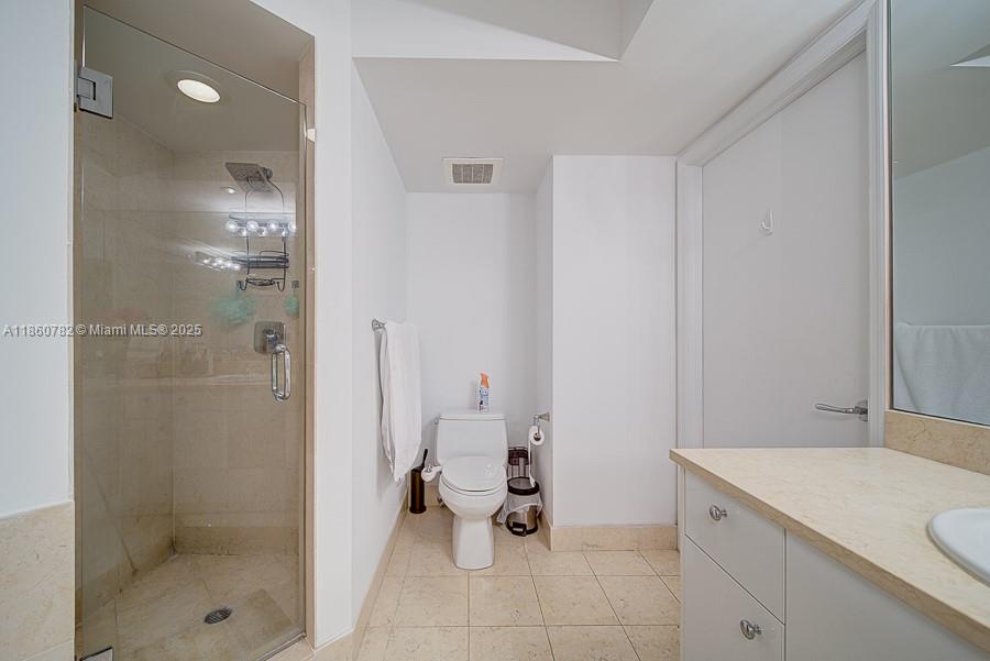 Photo of 19900 Country Club Dr  #308, Aventura, Florida, 33180 - 