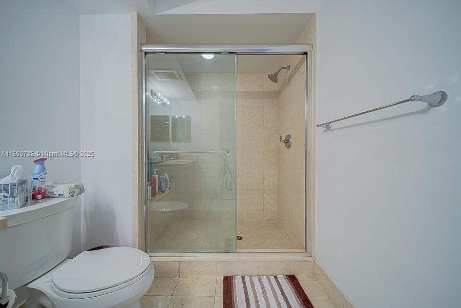 Photo of 19900 Country Club Dr  #308, Aventura, Florida, 33180 - 
