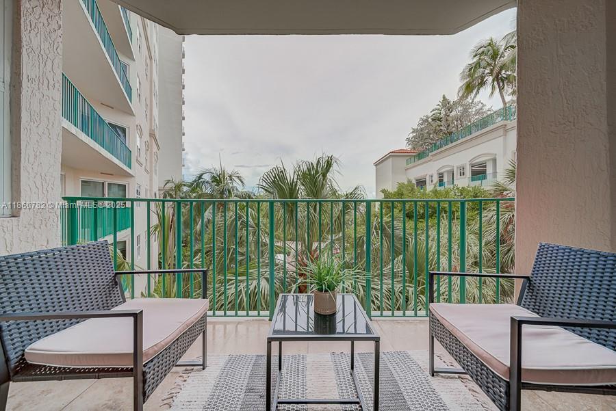 Photo of 19900 Country Club Dr  #308, Aventura, Florida, 33180 - 