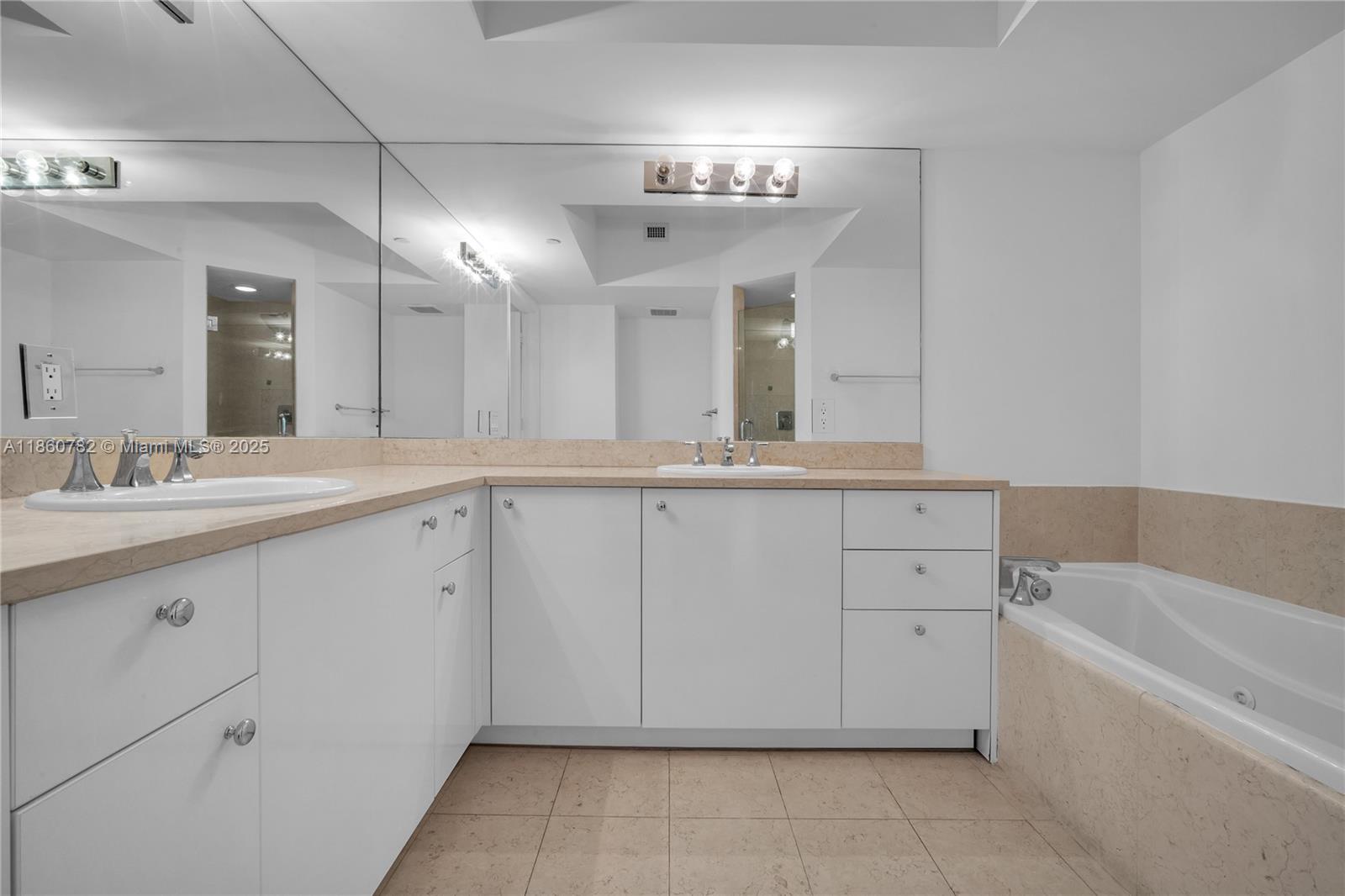 Photo of 19900 Country Club Dr  #308, Aventura, Florida, 33180 - 