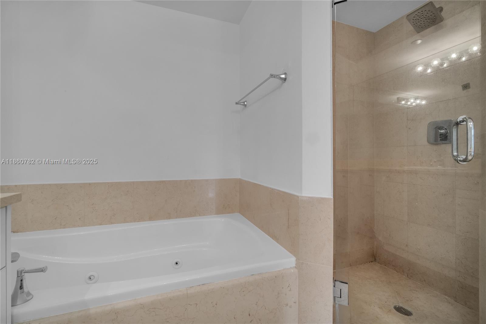 Photo of 19900 Country Club Dr  #308, Aventura, Florida, 33180 - 