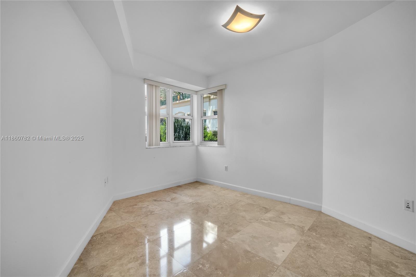 Photo of 19900 Country Club Dr  #308, Aventura, Florida, 33180 - 