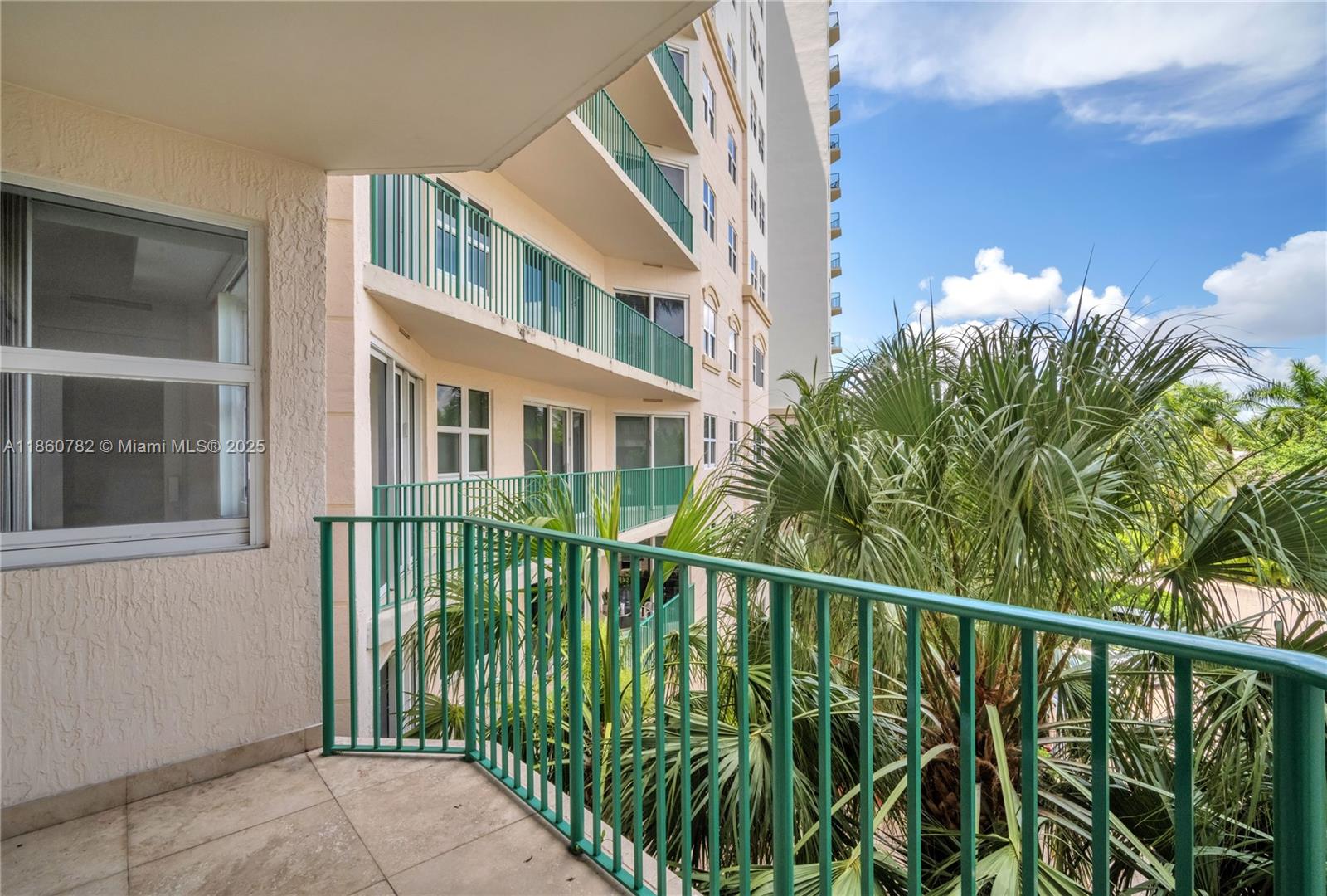 Photo of 19900 Country Club Dr  #308, Aventura, Florida, 33180 - 