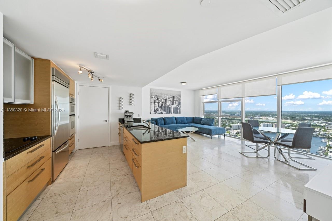 See details 4907 1 / 1 871 sq. ft. $ 2025-08-18 0 Photo