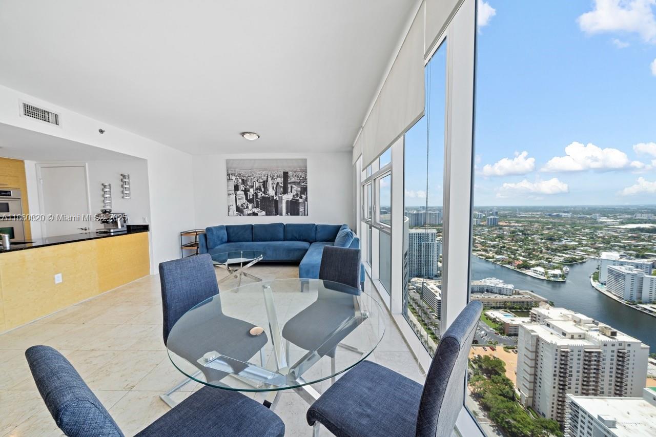 See details 4907 1 / 1 871 sq. ft. $ 2025-08-18 0 Photo