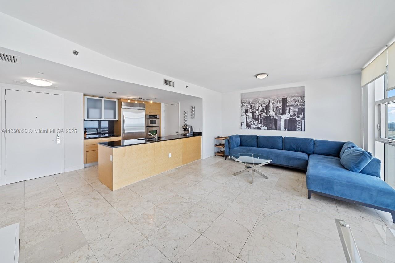 See details 4907 1 / 1 871 sq. ft. $ 2025-08-18 0 Photo