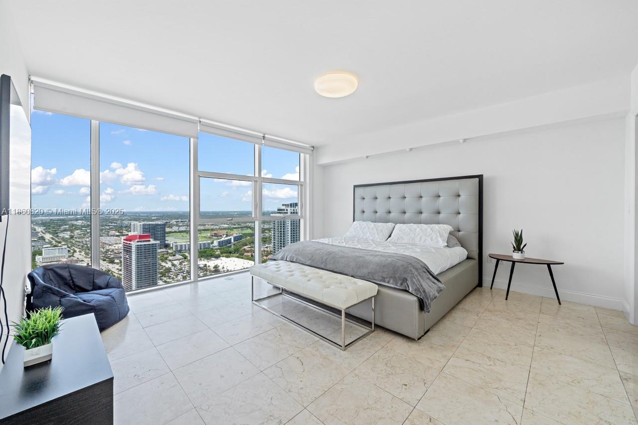 See details 4907 1 / 1 871 sq. ft. $ 2025-08-18 0 Photo