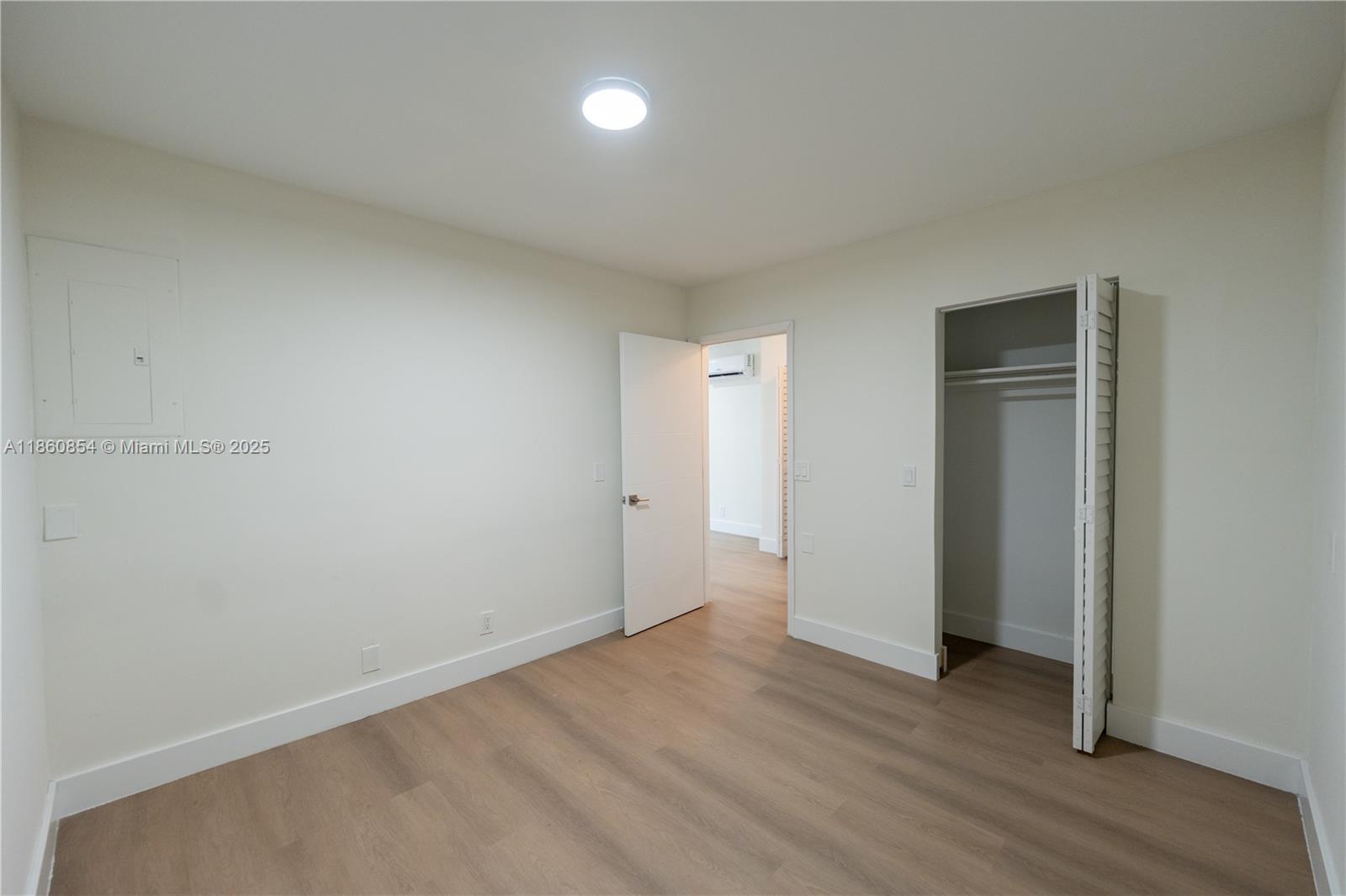 See details / 2295 sq. ft. $ 2025-08-18 0 Photo