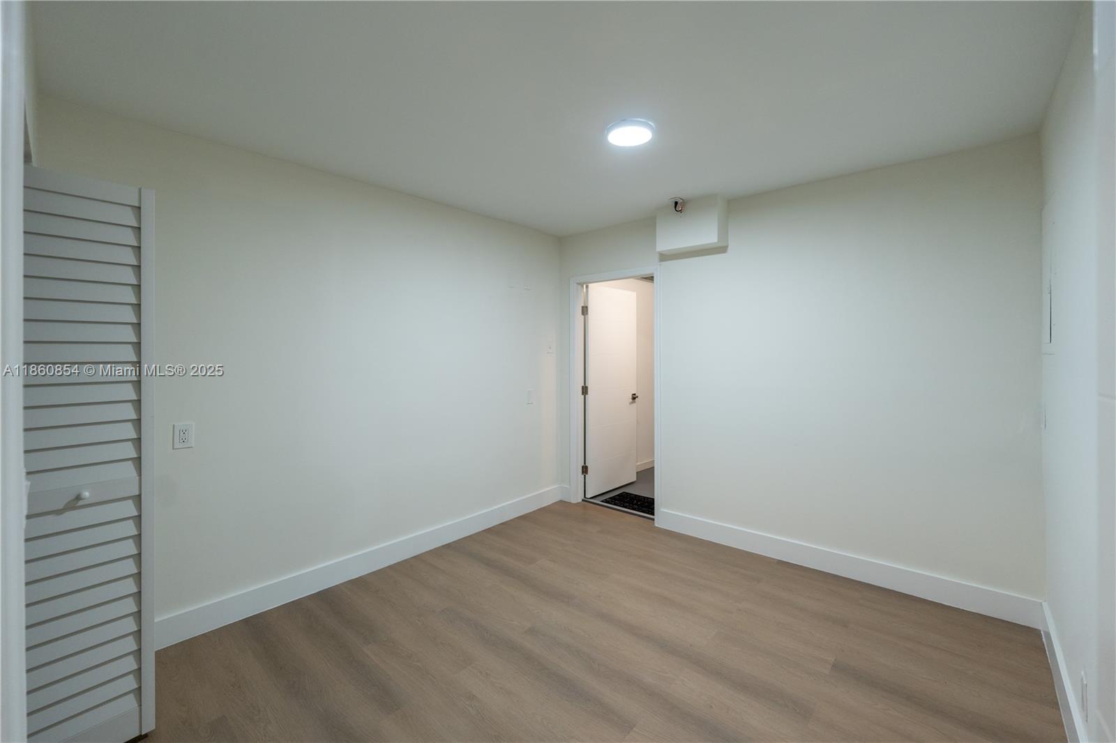 See details / 2295 sq. ft. $ 2025-08-18 0 Photo
