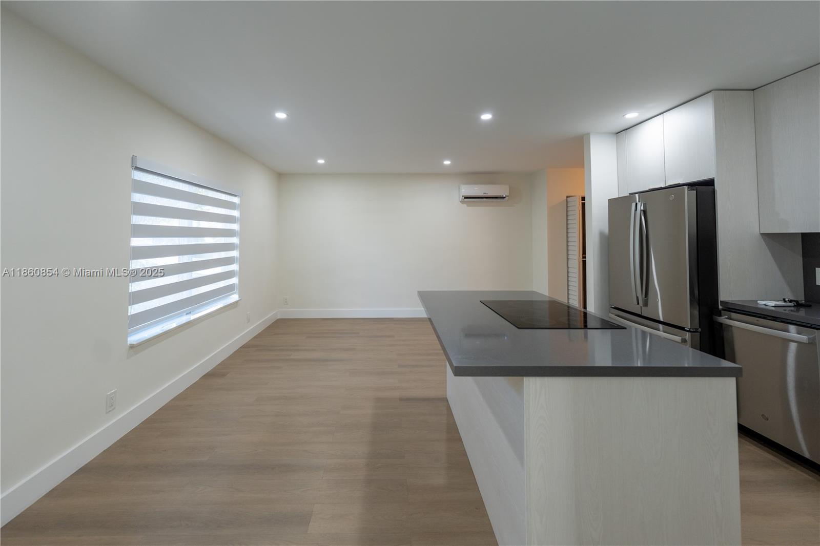 See details / 2295 sq. ft. $ 2025-08-18 0 Photo