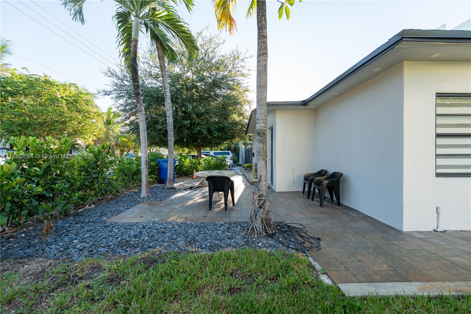 See details / 2295 sq. ft. $ 2025-08-18 0 Photo