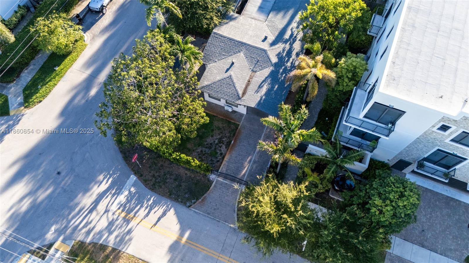 See details / 2295 sq. ft. $ 2025-08-18 0 Photo