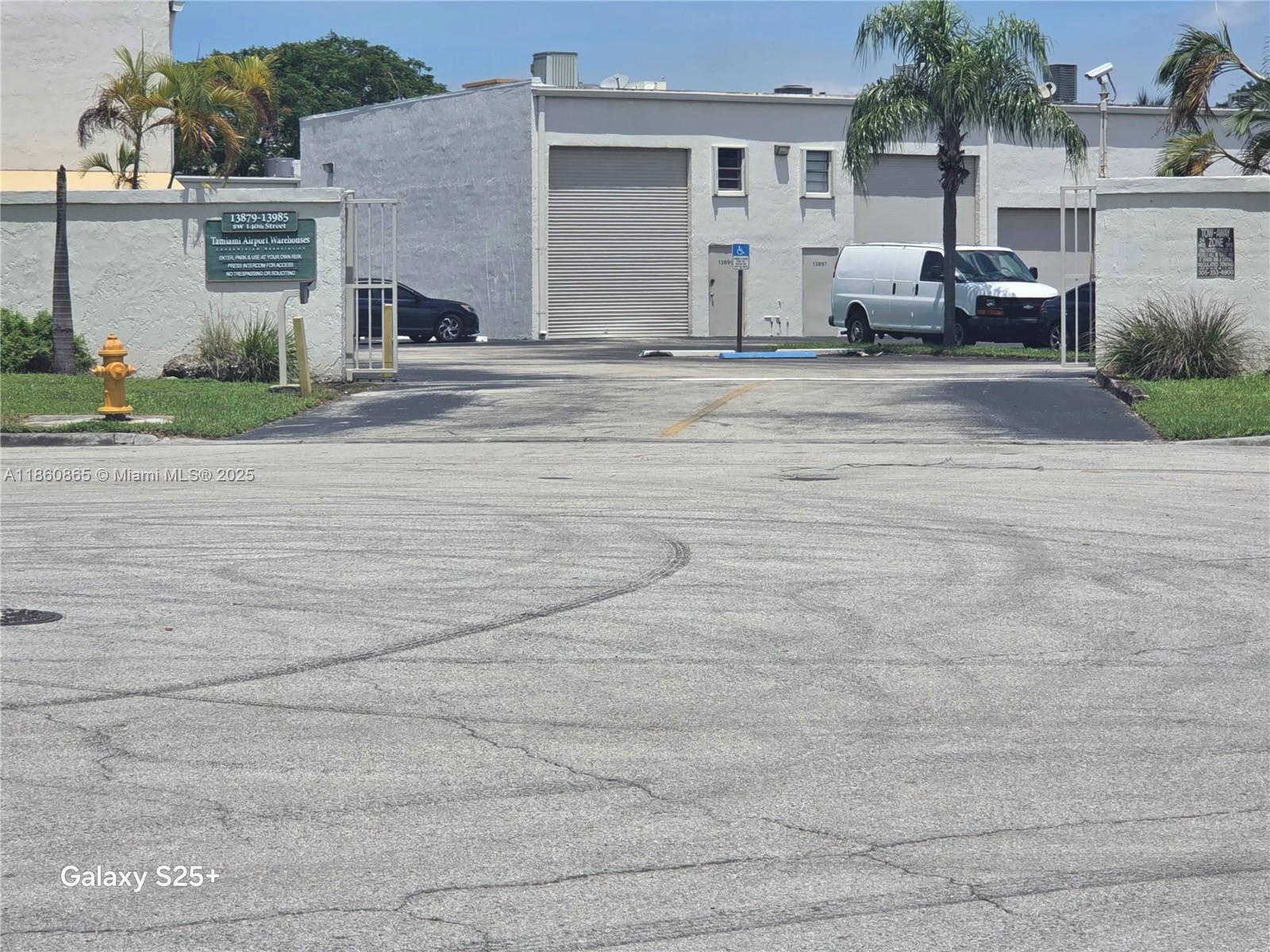 Ver detalles 326 / sq. ft. $ 2025-08-20 0 foto