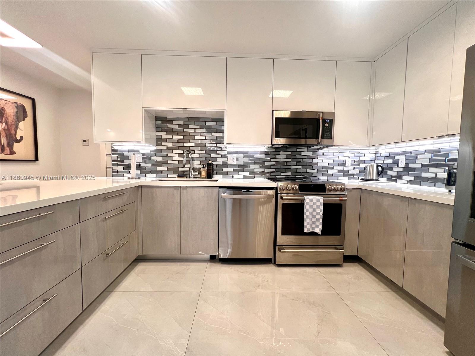 See details 1524 2 / 2 1357 sq. ft. $ 2025-08-18 0 Photo