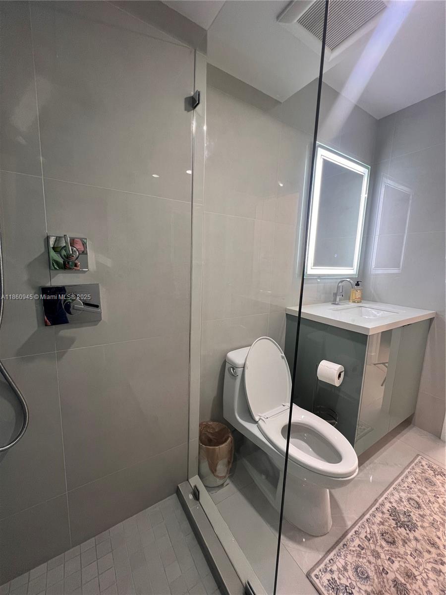 See details 1524 2 / 2 1357 sq. ft. $ 2025-08-18 0 Photo