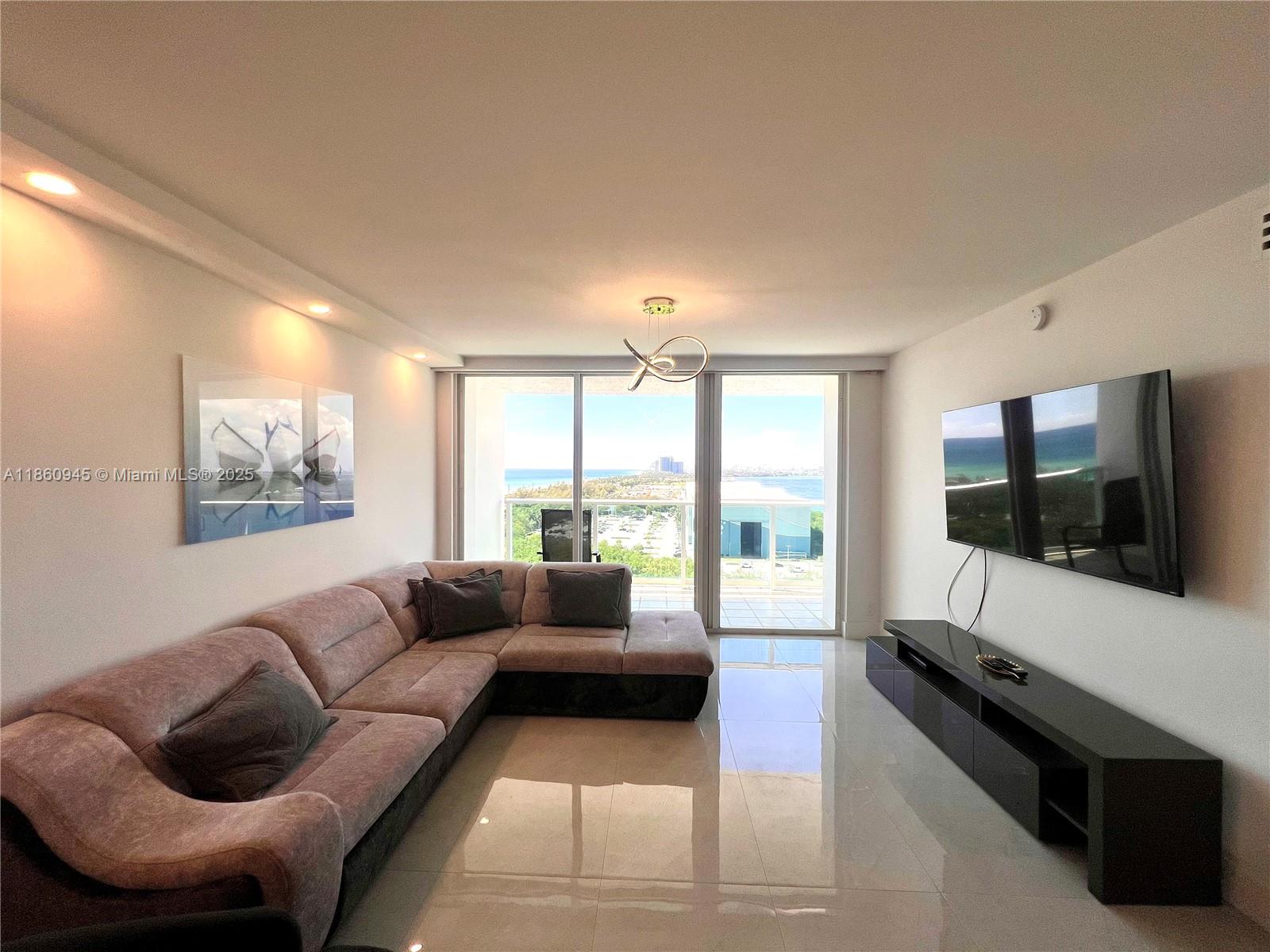 See details 1524 2 / 2 1357 sq. ft. $ 2025-08-18 0 Photo