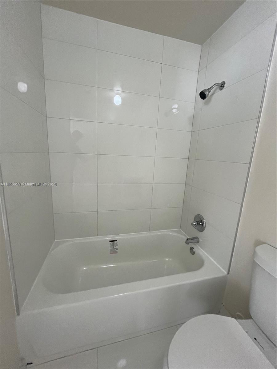 See details / sq. ft. $ 2025-08-18 0 Photo